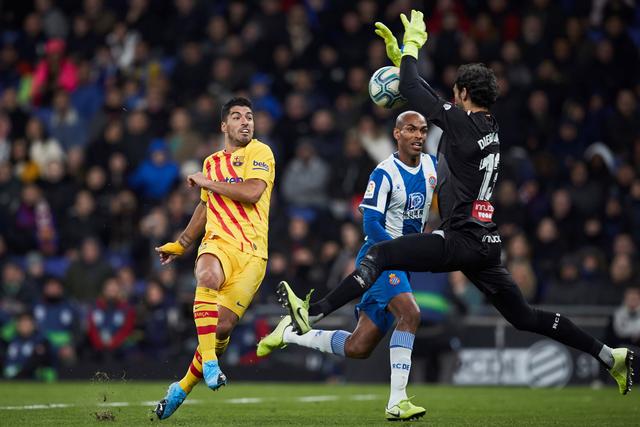 战争谣言冲击足坛:伊朗球星回国参军？C罗跑路