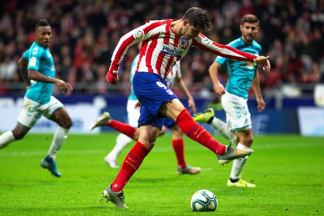 火箭险胜森林狼晋级淘汰赛 马刺力克爵士4连胜